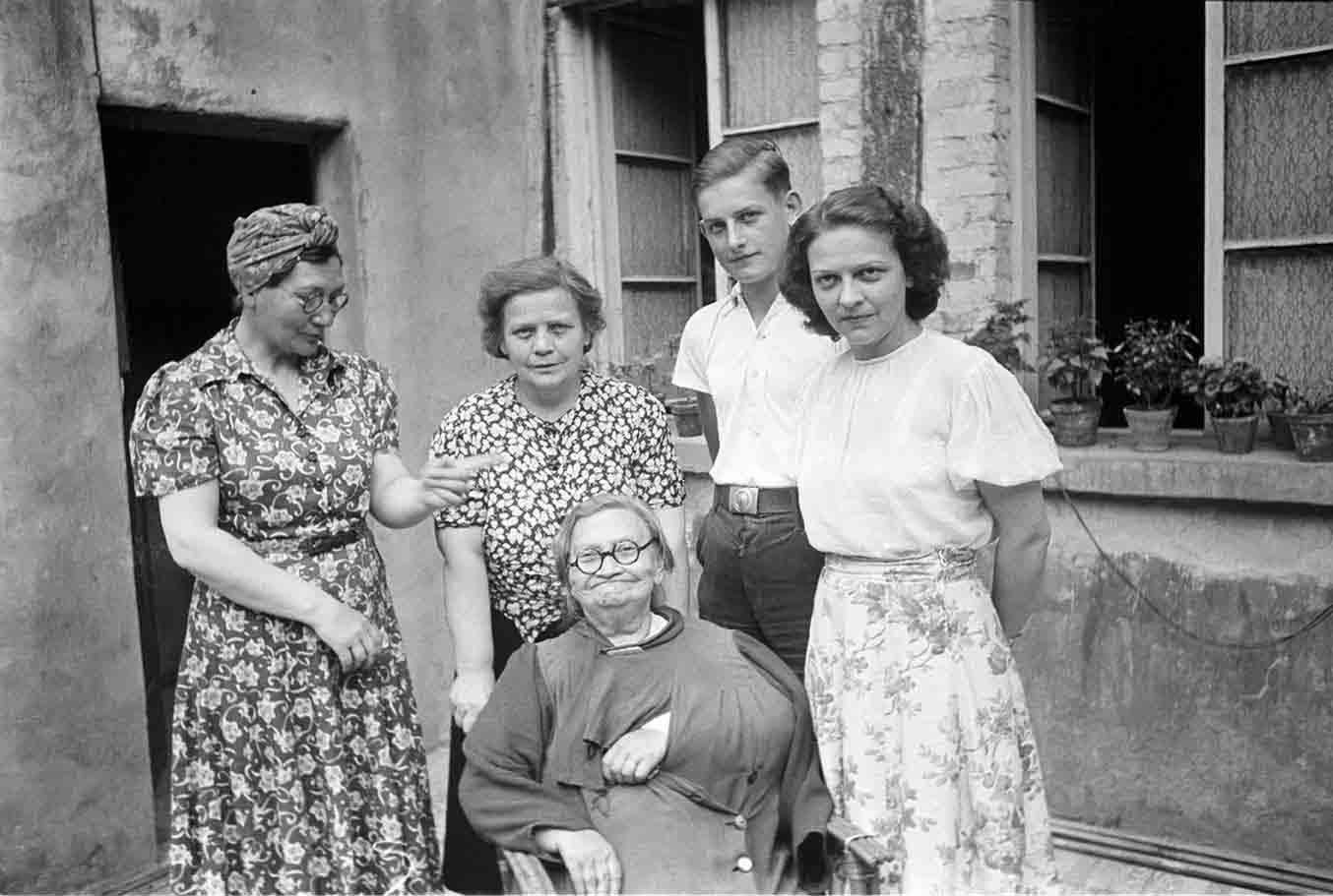 Familienfoto Mutter Ey