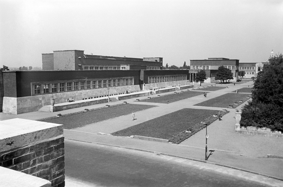 Außenaufnahme des Museumskomplexes in Düsseldorf