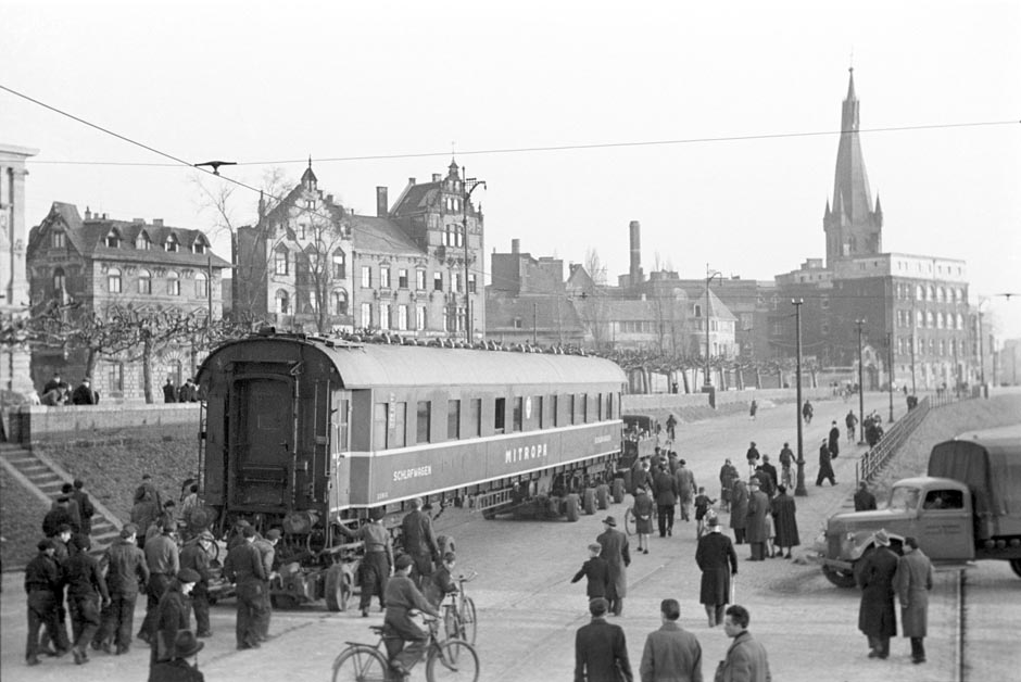 LVR-ZMB, C.A. Stachelscheid Eisenbahnwaggon in der Stadt Düsseldorf.