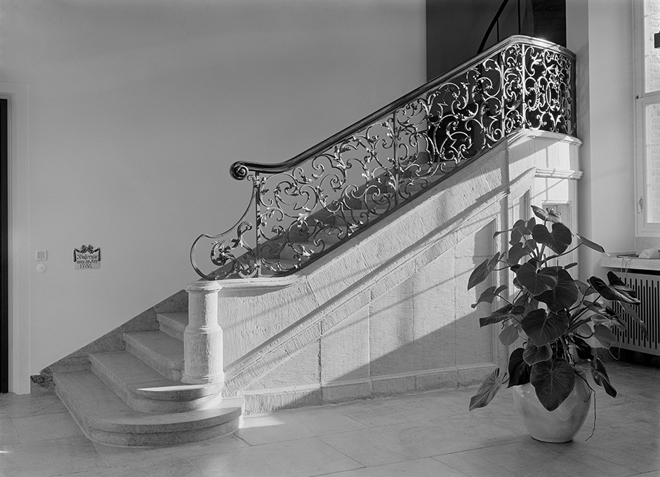 LVR-ZMB, W. Servais Treppe in einem Gebäude.