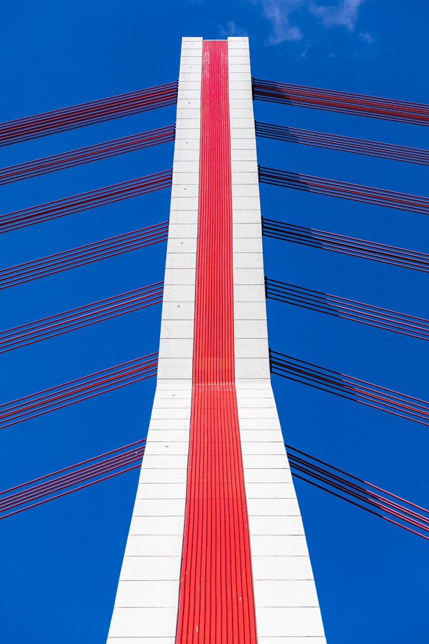LVR-ZMB, J. Esters Der Pylon einer Brücke.