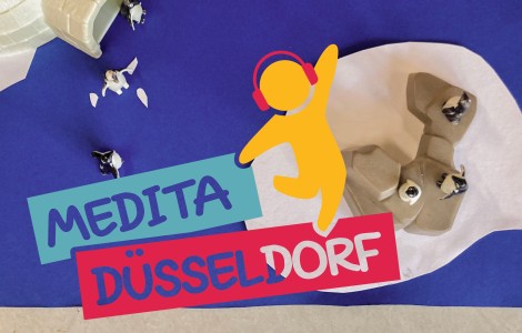 Das Medita Logo über einem Bild einer Antarktis mit Pinguinen 