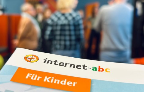 Ausschnitt von der Broschüre zum Internet-ABC für Kinder