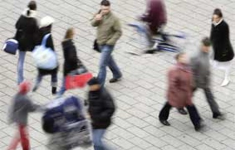 Menschenmenge auf einem Platz