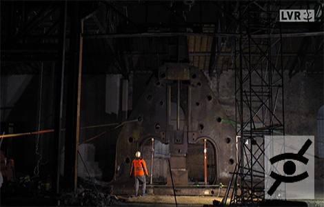 Foto von der Versetzung des Schmiedehammers